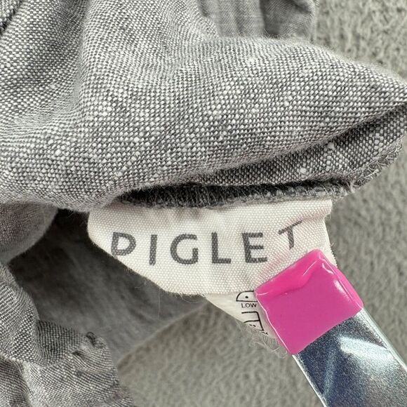 Piglet in Bed Linen Pajama top Sz. Medium - Picture 9 of 10